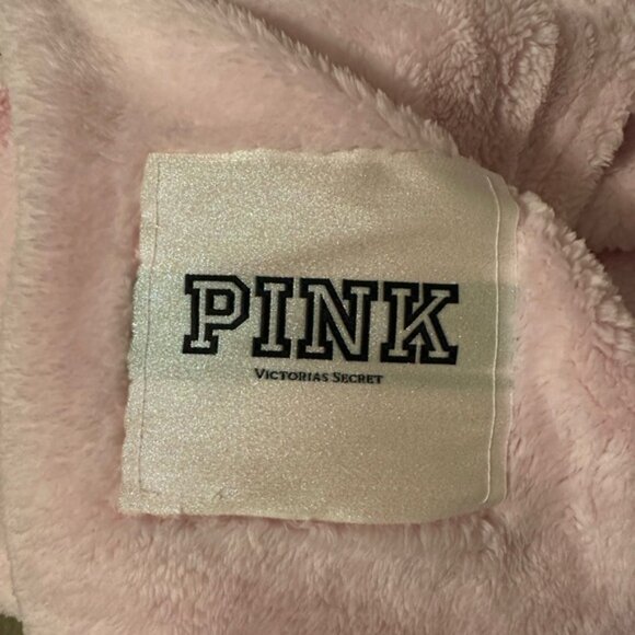 PINK plush blanket. 50”x60”. Never used. - Picture 2 of 3